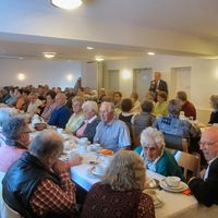 Seniorenfr�hst�ck in Schlipr�then