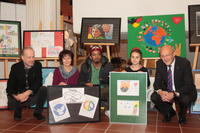 Bild vergr��ern: v.l.n.r.: Michael Hunold, Monika Holth�fer, Sami Geberemariam und Arijona Shabani