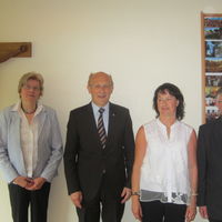 Vikar Mariusz Marziarka verabschiedete sich beim Seniorenfr�hst�ck in Fretter