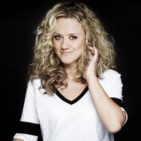 Bild vergr��ern: Lisa Feller (2)