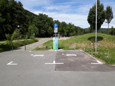 Bild vergr��ern: E-Lades�ule Lennepark