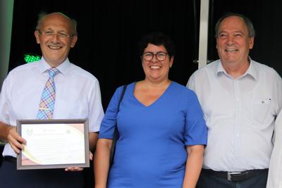 Bild vergr��ern: B�rgermeister Dietmar He�, B�rgermeisterin Lies Laridon (Diksmuide), B�rgermeister Alfred B�ttge (Helbra)