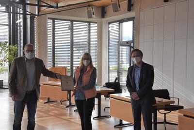 Bild vergr��ern: Ruth Schulte, die Leiterin des Familienzentrums PANAMA, hat den Preis entgegen genommen.