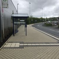 Bild vergr��ern: Bushaltestellen Schulzentrum