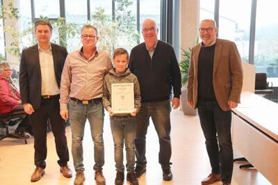 Bild vergr��ern: 2. Preis in H�he von 200,- &euro; 
Heimatverein Lenhausen e.V.
Projekt: Obstbaumaktion