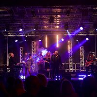 Bild vergr��ern: Joe Cocker Tribute Band sorgt f�r Stimmung vor Schloss Bamenohl