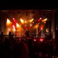 Bild vergr��ern: Joe Cocker Tribute Band sorgt f�r Stimmung vor Schloss Bamenohl