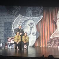 Bild vergr��ern: William Shakespeare in der Finnentroper Festhalle
