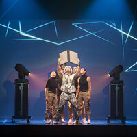 Bild vergr��ern: Musik- und Breakdance-Show in Finnentroper Festhalle