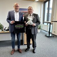 Bild vergr��ern: Honduranischer Botschafter S. E. Mauricio Arturo Bueso Chinchilla zu Gast im Rathaus der Gemeinde Finnentrop