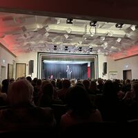 Bild vergr��ern: Lachen bis die Tr�nen flie�en - Comedy-Veranstaltung begeistert Publikum in Ostentrop