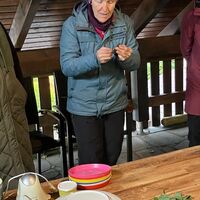 Viele Interessierte beim Kr�uter-Workshop in Deutmecke