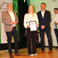 Bild vergr��ern: v.l.: Achim Henkel, Luisa Pohl, Edgar Tiggemann