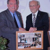 Bild vergr��ern: 20 Jahre Partnerschaft Finnentrop-Helbra(39)